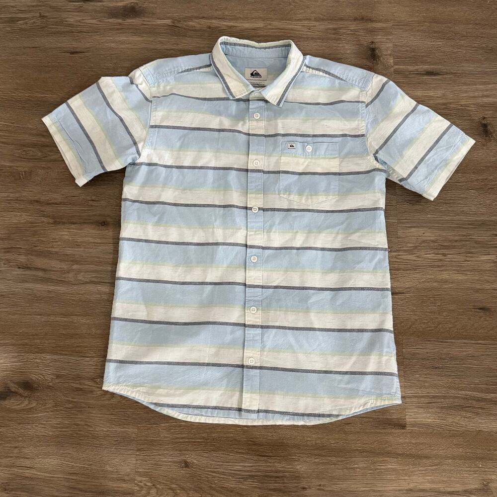 QuickSilver Men’s SS Button Down White & Blue Striped Shirt Sz XL